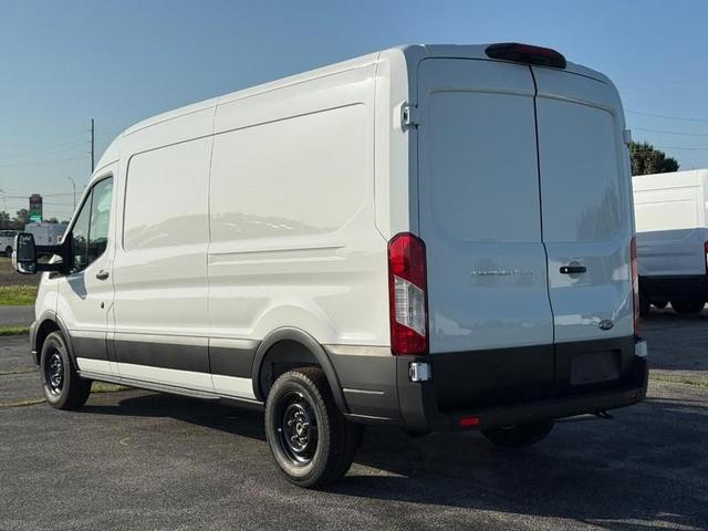 Photo of 2025 Oxford White Ford Transit-250