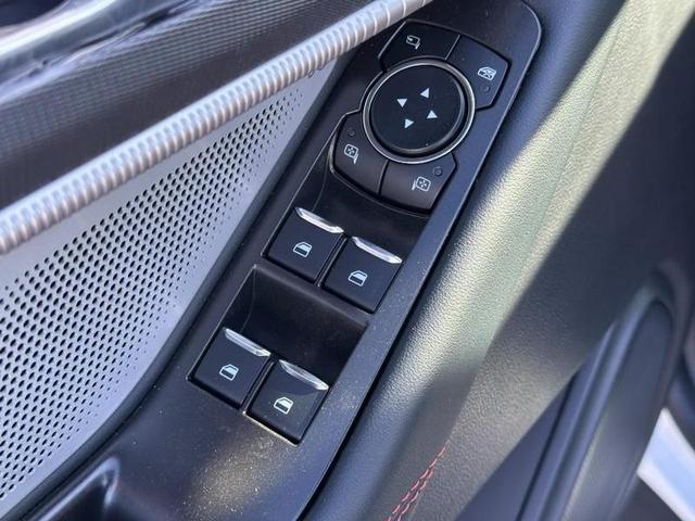 Photo of 2025 White Tri-Coat Ford Explorer