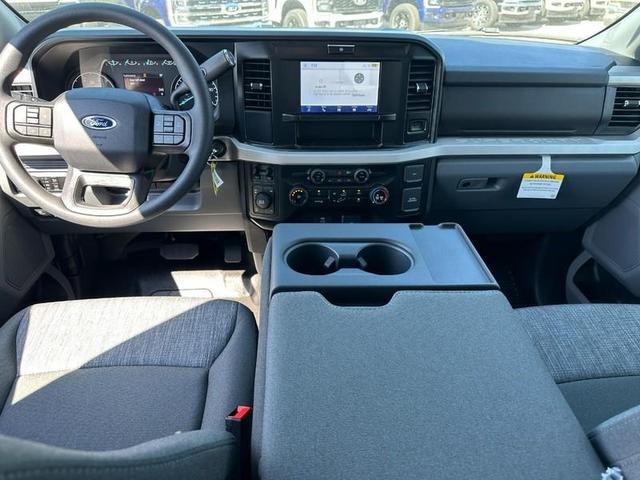 Photo of 2026 Oxford White Ford F-250