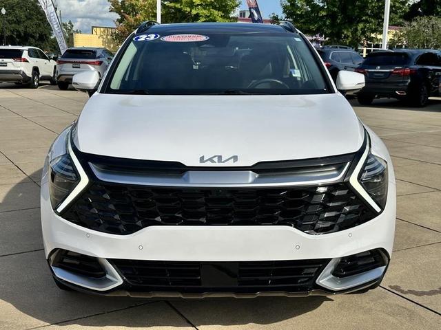 Photo of 2023 Glacial White Pearl Kia Sportage