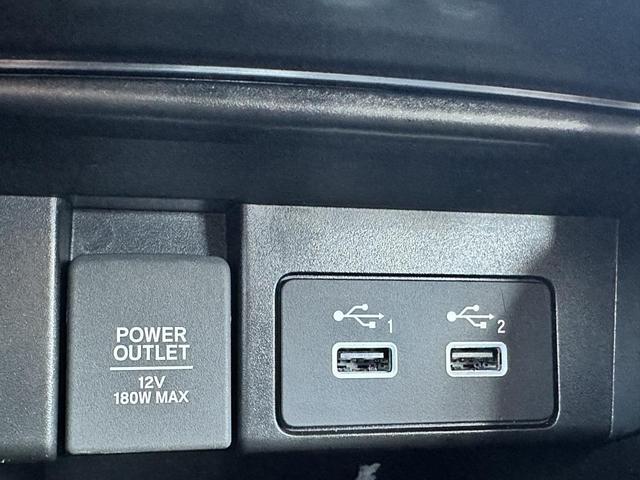 Photo of 2022 Crystal Black Pearl Honda Accord