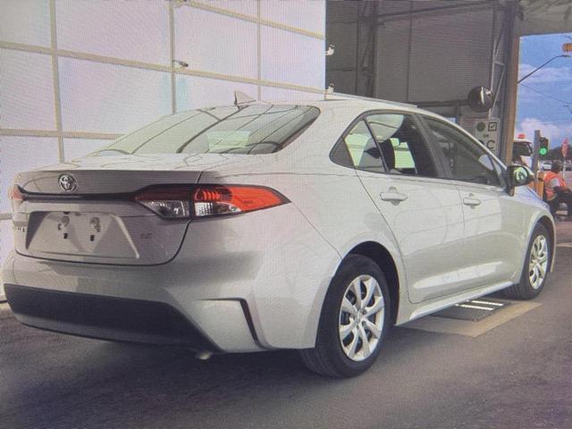 Photo of 2024 Classic Silver Metallic Toyota Corolla