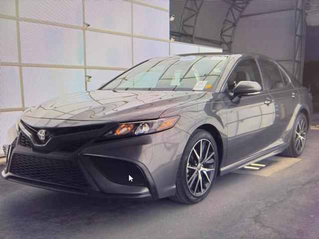 Photo of 2024 Predawn Gray Mica Toyota Camry