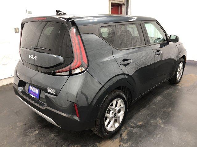 Photo of 2023 Gravity Gray Kia Soul