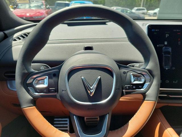 Photo of 2024 White VinFast VF 9