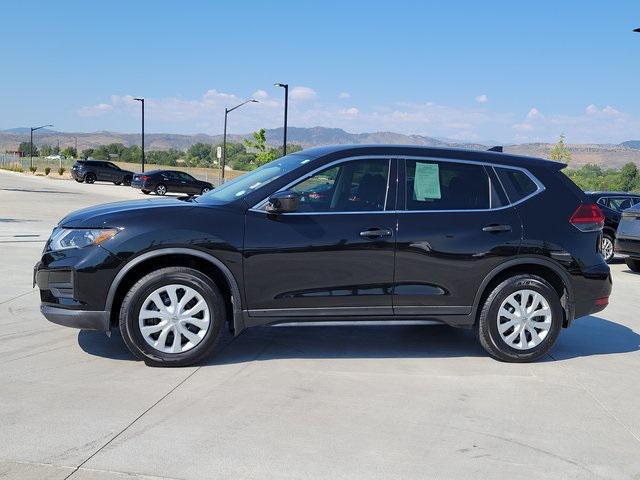 Photo of 2019 Magnetic Black Pearl Nissan Rogue