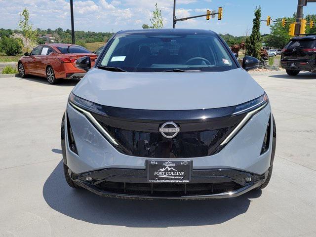 Photo of 2025 Boulder Gray Pearl/Black Diamond Pearl Nissan ARIYA