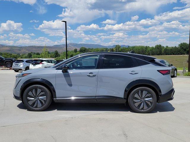 Photo of 2025 Boulder Gray Pearl/Black Diamond Pearl Nissan ARIYA