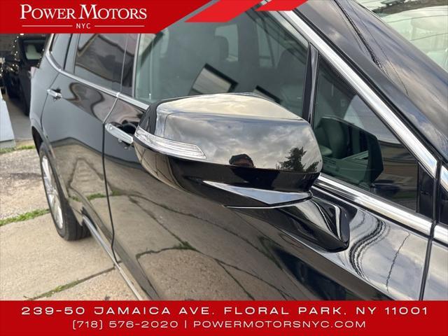 Photo of 2024 Stellar Black Metallic Cadillac XT6