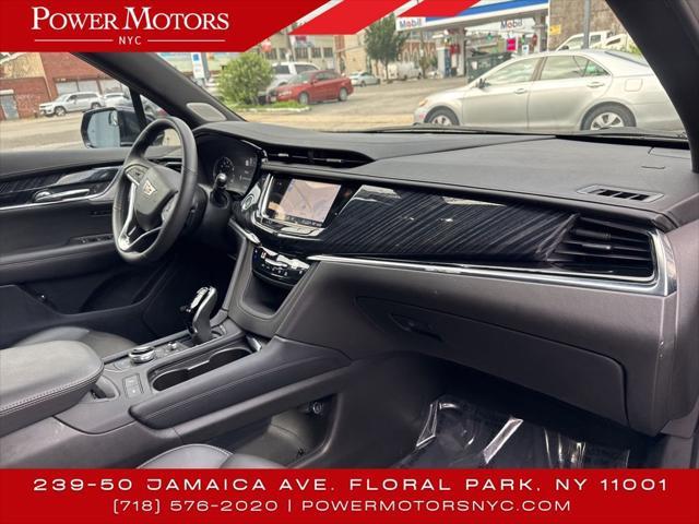 Photo of 2024 Stellar Black Metallic Cadillac XT6