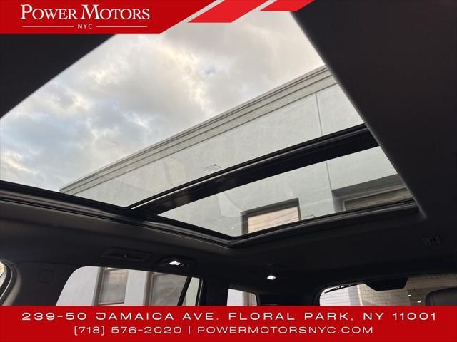 Photo of 2024 Stellar Black Metallic Cadillac XT6