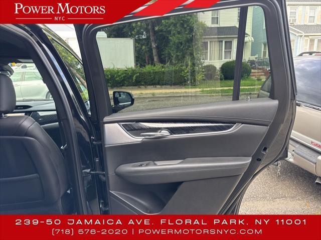 Photo of 2024 Stellar Black Metallic Cadillac XT6