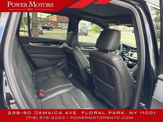 Photo of 2024 Stellar Black Metallic Cadillac XT6