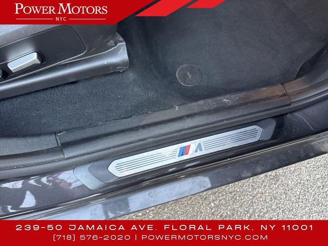 Photo of 2022 Gray BMW X4