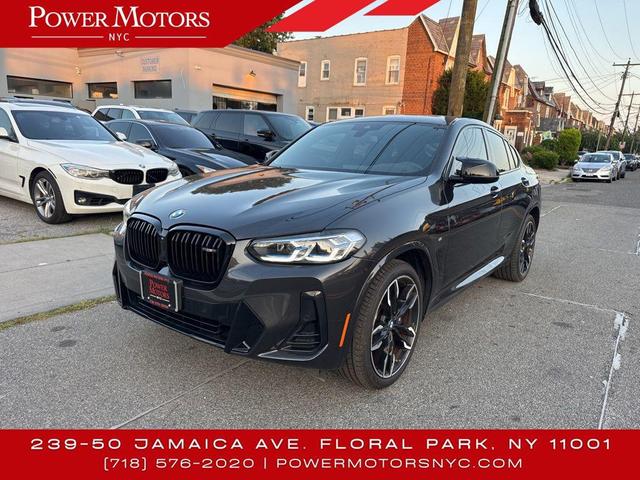 Photo of 2022 Gray BMW X4