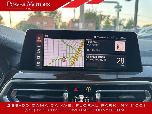 Photo of 2022 Gray BMW X4