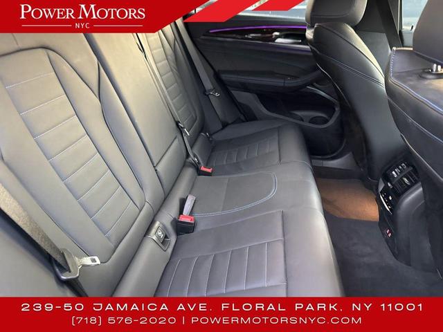 Photo of 2022 Gray BMW X4