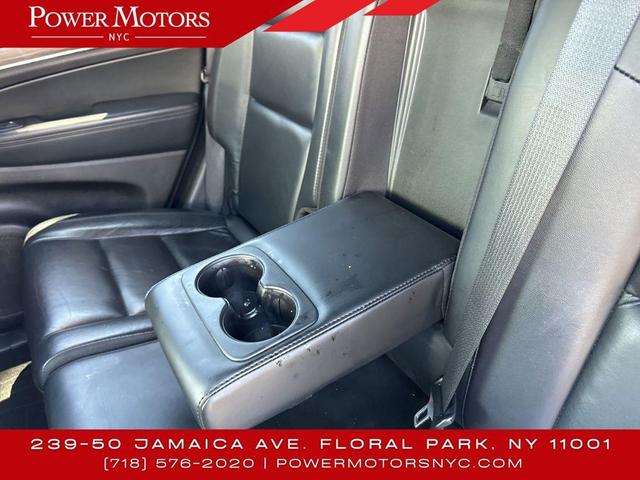 Photo of 2020 Diamond Black Crystal Pearlcoat Jeep Grand Cherokee