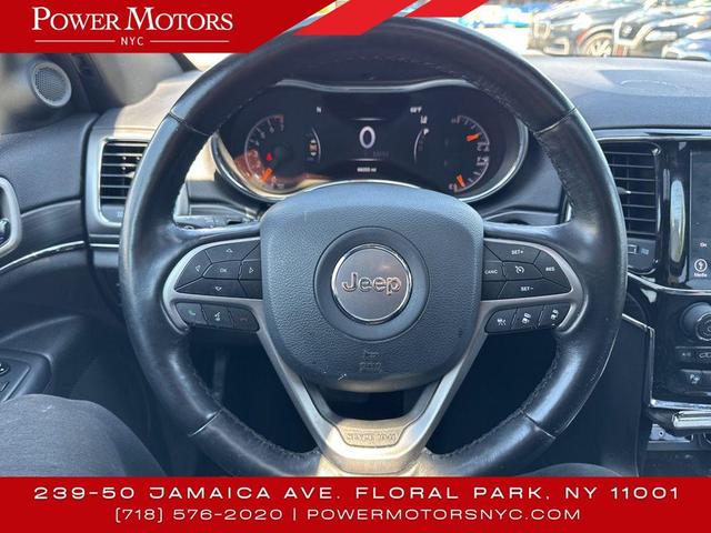 Photo of 2020 Diamond Black Crystal Pearlcoat Jeep Grand Cherokee