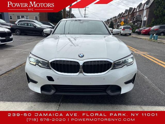 Photo of 2020 Alpine White BMW 330