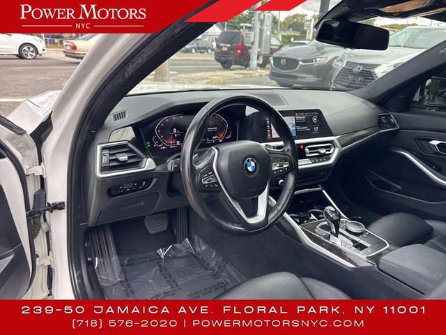 Photo of 2020 Alpine White BMW 330