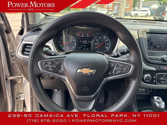 Photo of 2020 Silver Ice Metallic Chevrolet Equinox