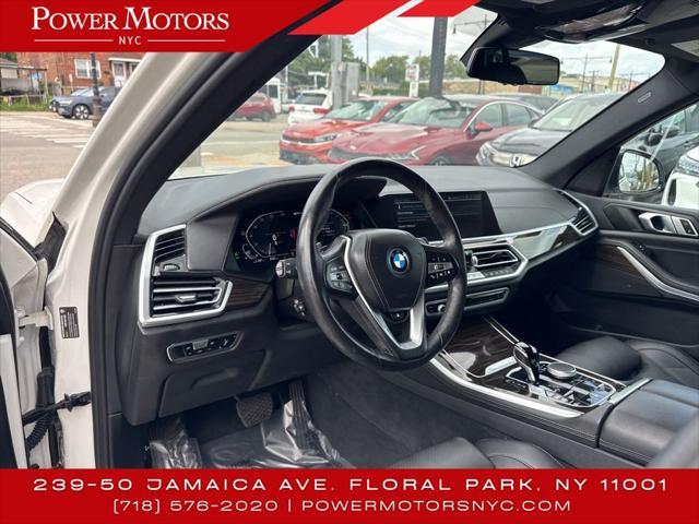 Photo of 2023 Phytonic Blue Metallic BMW X5 PHEV