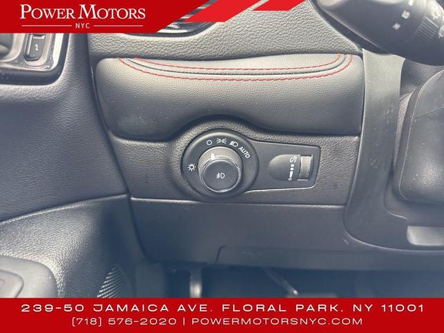 Photo of 2023 White Knuckle Clearcoat Dodge Durango