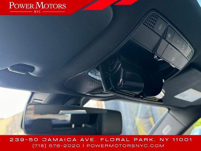Photo of 2021 White Mercedes-Benz GLC 300