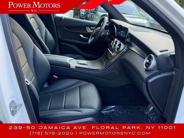 Photo of 2021 White Mercedes-Benz GLC 300