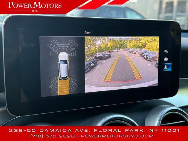 Photo of 2021 White Mercedes-Benz GLC 300
