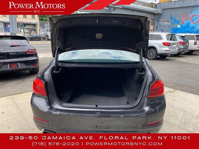 Photo of 2020 Dark Graphite Metallic BMW 540