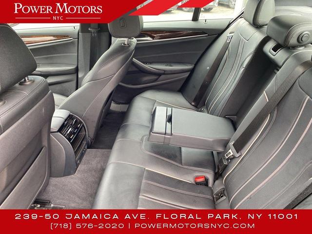 Photo of 2020 Dark Graphite Metallic BMW 540
