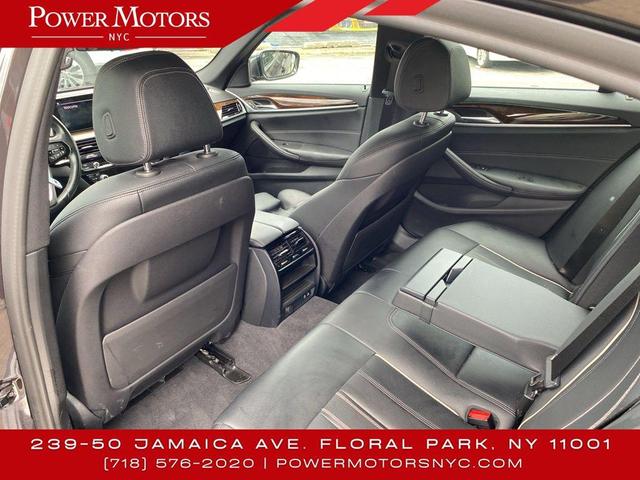 Photo of 2020 Dark Graphite Metallic BMW 540