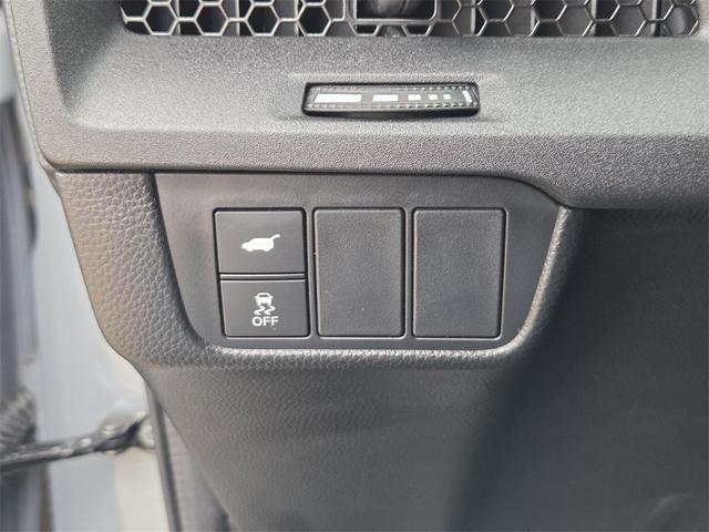 Photo of 2025 Gray Honda CR-V Hybrid