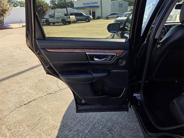Photo of 2022 Crystal Black Pearl Honda CR-V