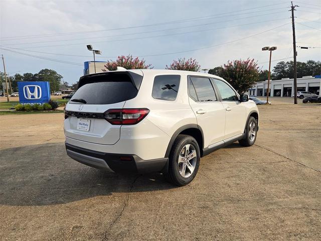 Photo of 2025 Platinum White Honda Pilot