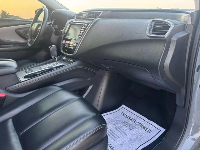 Photo of 2023 Deep Ocean Blue Pearl Nissan Murano