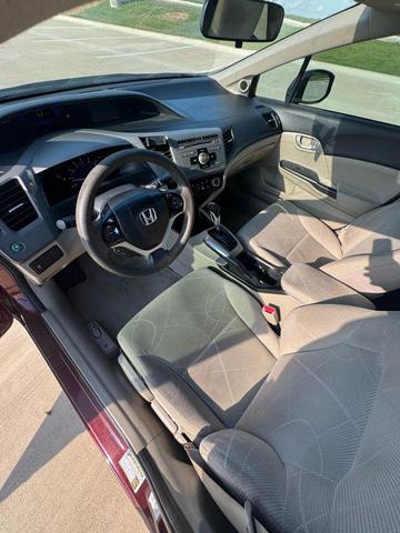 Photo of 2012 Maroon Honda Civic