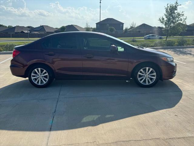 Photo of 2012 Maroon Honda Civic