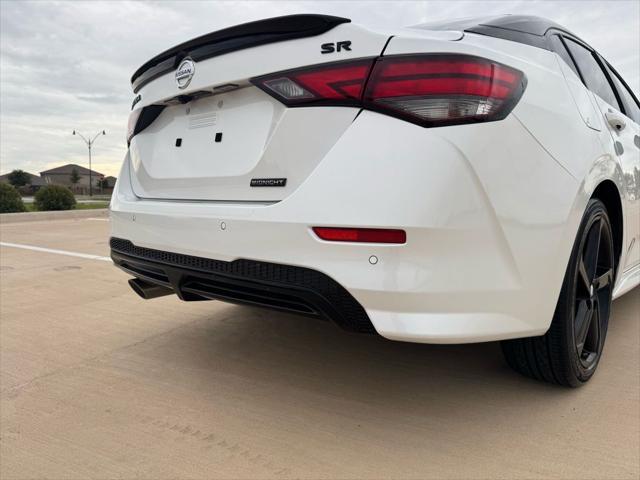 Photo of 2023 White Nissan Sentra