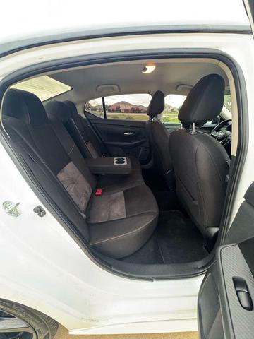 Photo of 2023 White Nissan Sentra