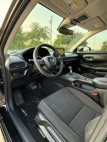 Photo of 2023 Crystal Black Pearl Honda HR-V