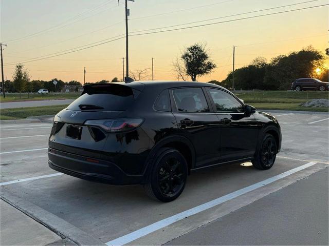 Photo of 2023 Crystal Black Pearl Honda HR-V