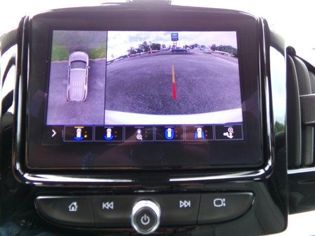 Photo of 2021 Iridescent Pearl Tricoat Chevrolet Traverse