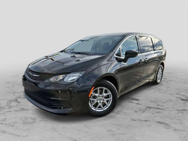 2023 Chrysler Voyager