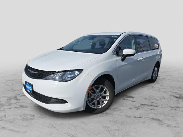 2023 Chrysler Voyager