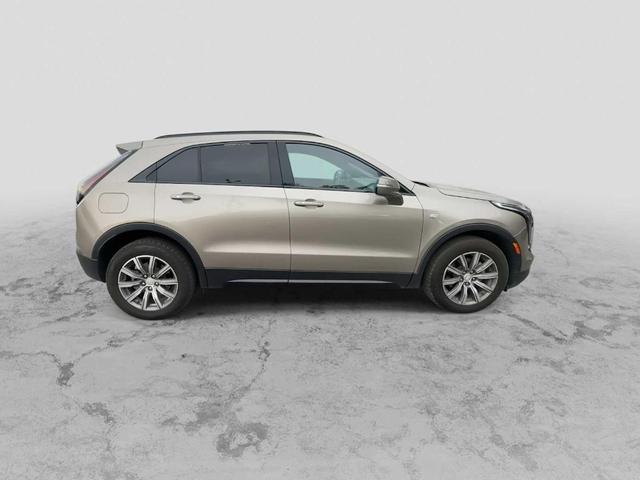 Photo of 2022 Latte Cadillac XT4