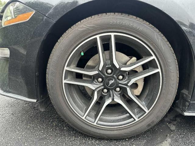 Photo of 2022 Shadow Black Ford Mustang