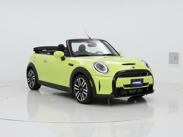 Photo of 2024 Green MINI Convertible